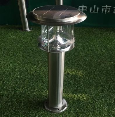 Éclairage solaire de paysage avec la batterie à l'intérieur la cour et le jardin et le parc