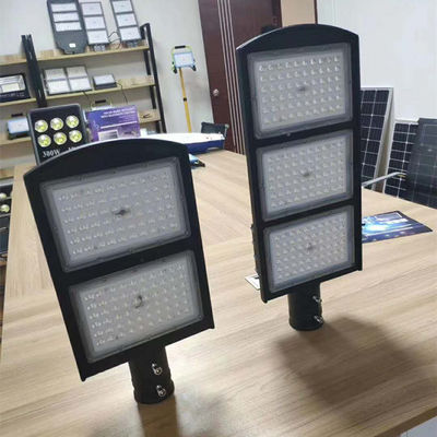 nouvelle conception 120W et 180W de tous dans le réverbère deux solaire