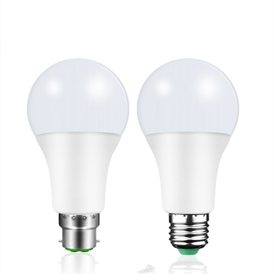 145lm/W 5 ans de lumens élevés de garantie a mené l'ampoule B22 pour l'éclairage commercial